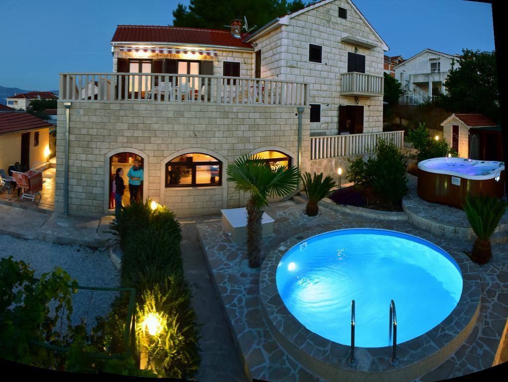Apartments  Happy villa Splitska Chambre photo